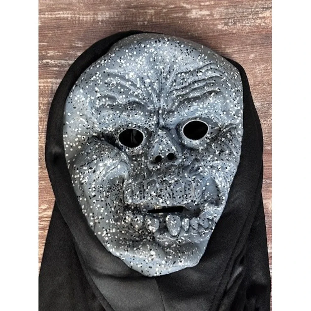 Vintage Gray Ghoul Monster Mask w/ Hood‎ – Halloween Scary Horror Costume Creepy